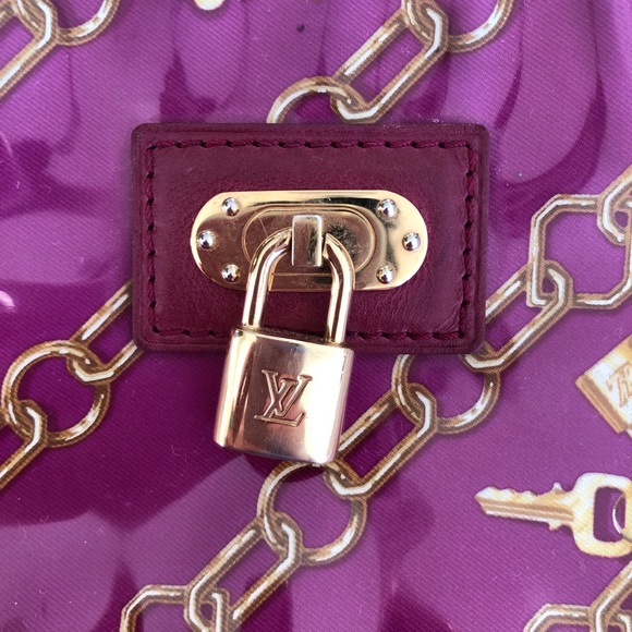 $700 LouisVuitton Fuchsia Monogram Charms Pochette - Picture 2 of 6